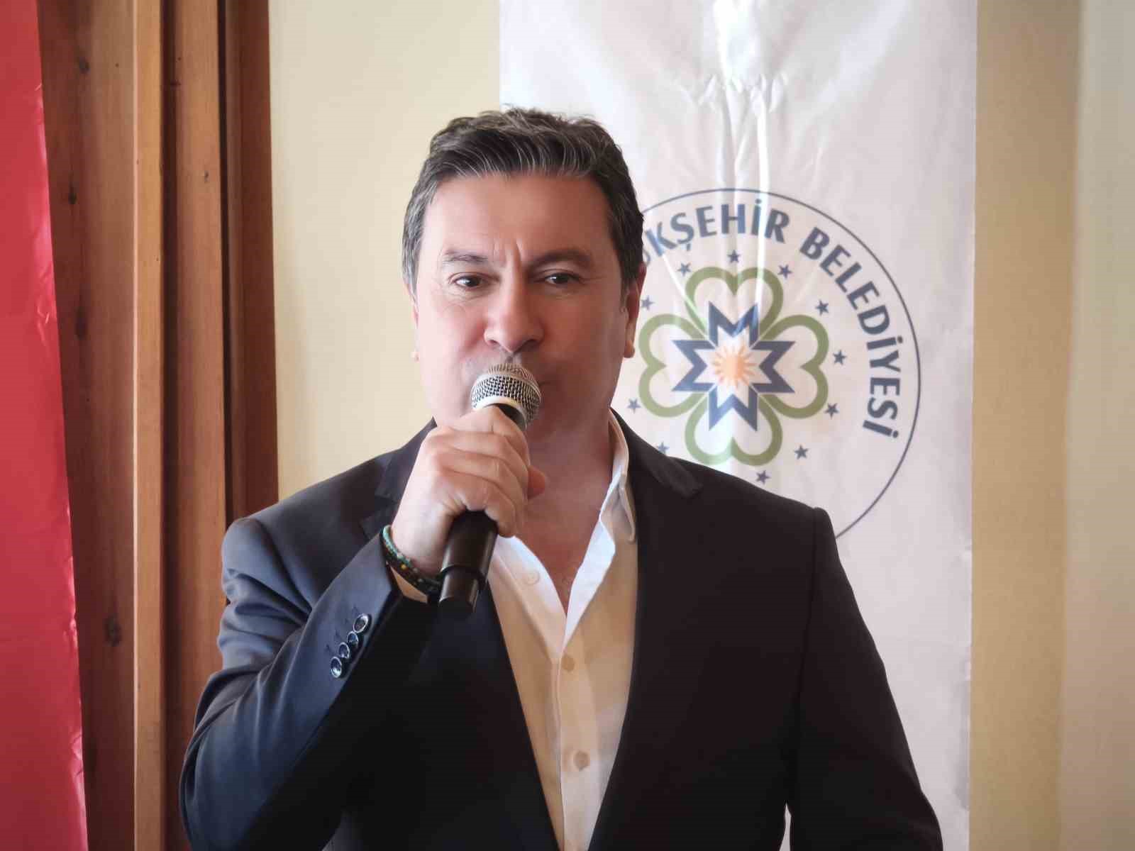 Başkan Aras: "Sizlerin eleştirileri bizim yol göstericimiz"
Başkan Aras: "Sizlerin eleştirileri bizim yol göstericimiz"