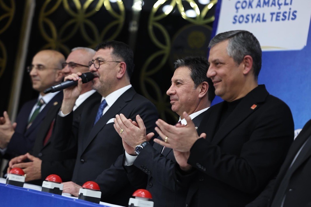 Başkan Aras’tan deprem bölgesine kalıcı destek: 4 ilçeye 4 sosyal tesis
