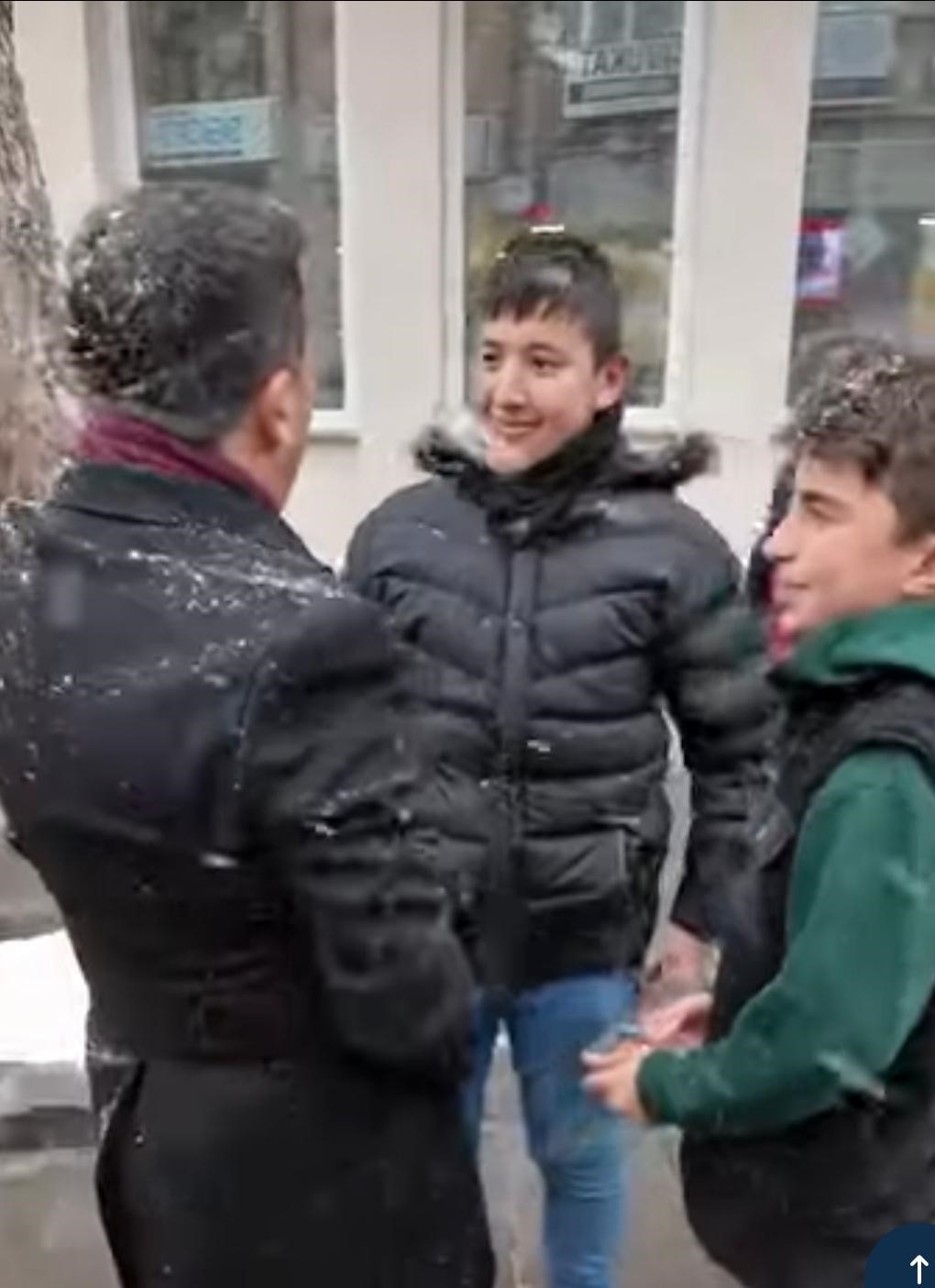 Başkan Arı, hafızlık öğrencilerini makamında ağırladı
