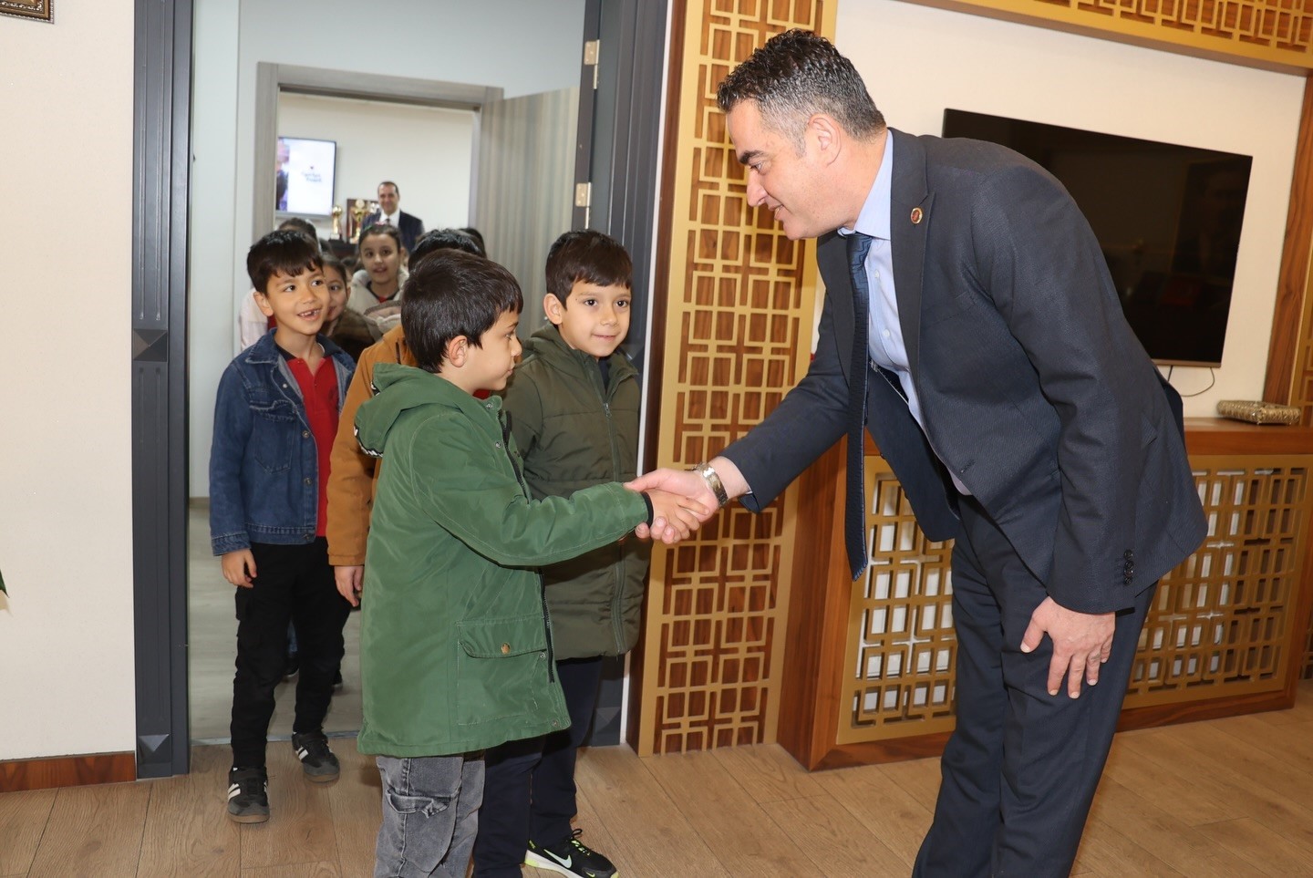 Başkan Arıcı, ilkokul öğrencilerini ağırladı
