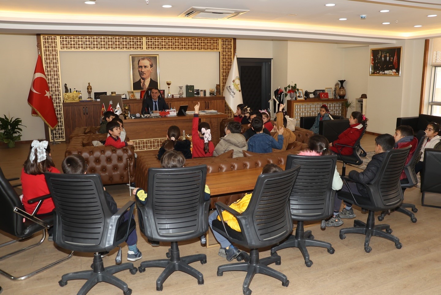 Başkan Arıcı, ilkokul öğrencilerini ağırladı
