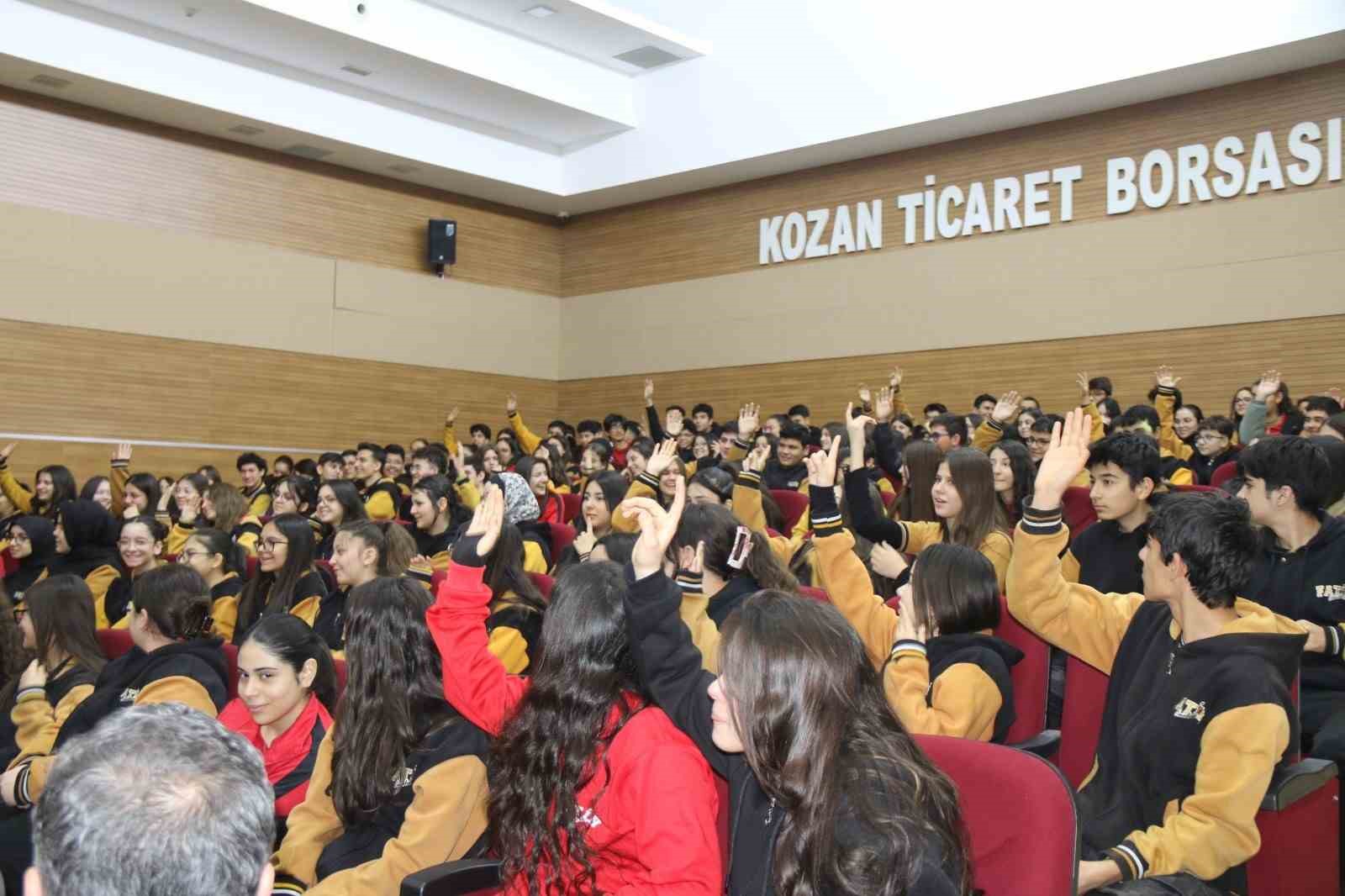 Başkan Atlı: "Kalbindekini aklına getirip, aklındakini dilinle ikna edebilmek cesaret işidir"
