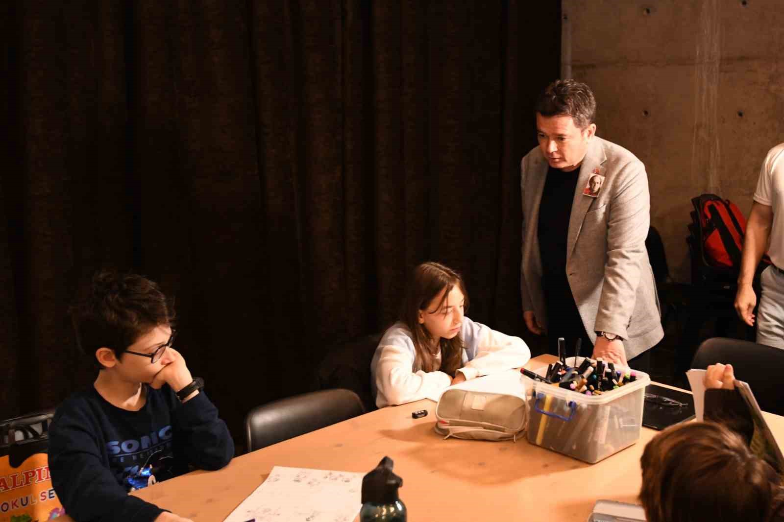 Başkan Aydın Çocukların Masalsı Dünyasına Eşlik Etti
