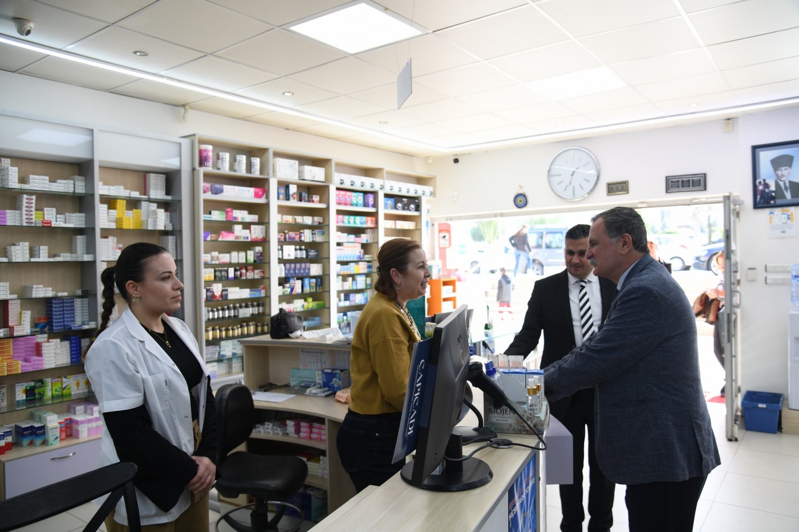 Başkan Balaban esnafın sorunlarına çözüm üretmek için sahada
