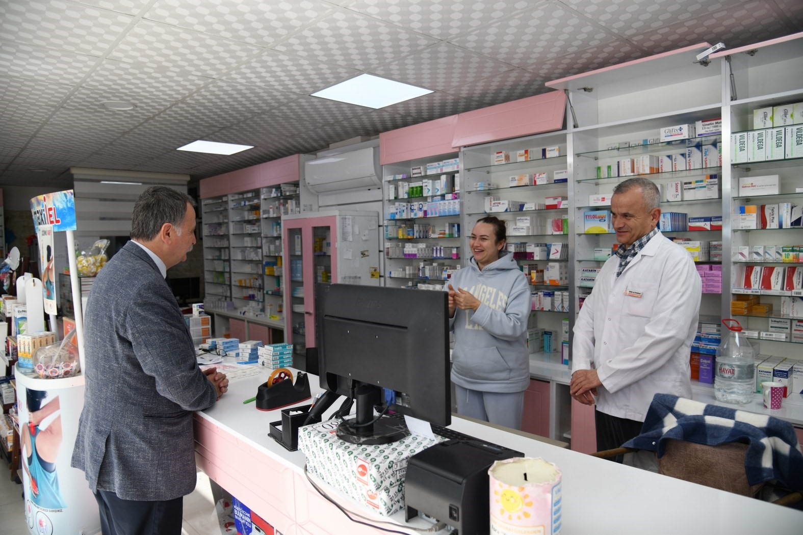 Başkan Balaban esnafın sorunlarına çözüm üretmek için sahada
