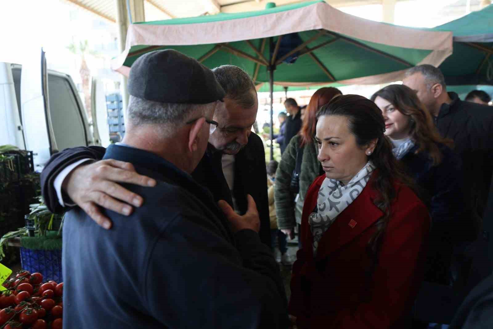 Başkan Balaban vatandaşların istek ve şikayetlerini yerinde dinledi
