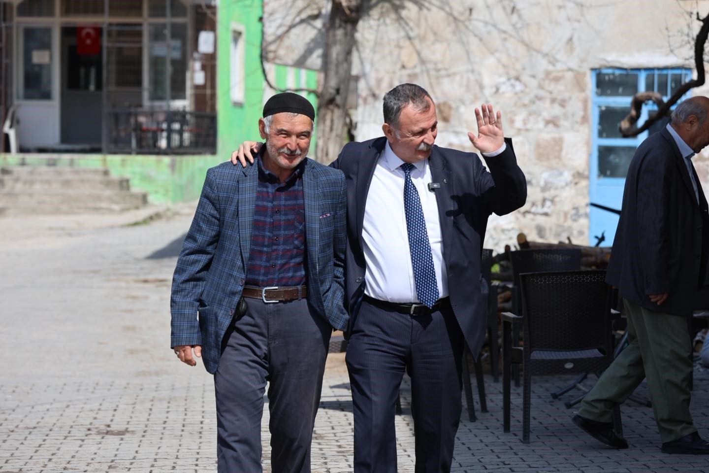 Başkan Balaban Yuntdağı’nda vatandaşlarla bayramlaştı
