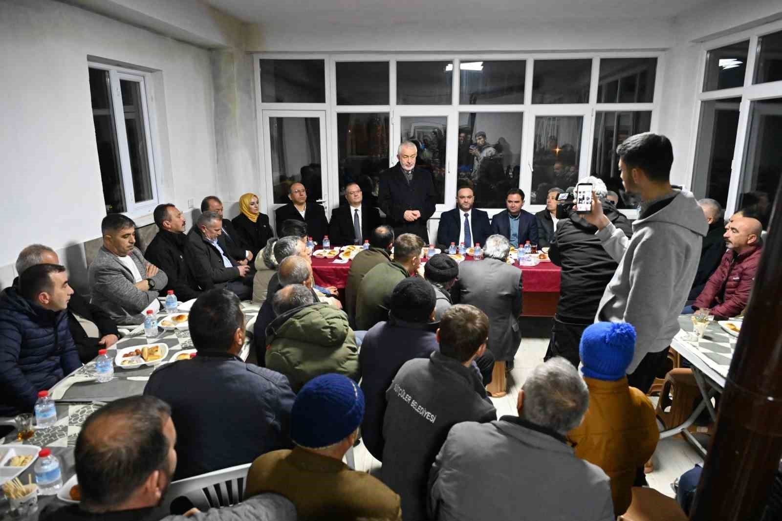 Başkan Başdeğirmen’den Sarımehmetler’e hizmet sözü
