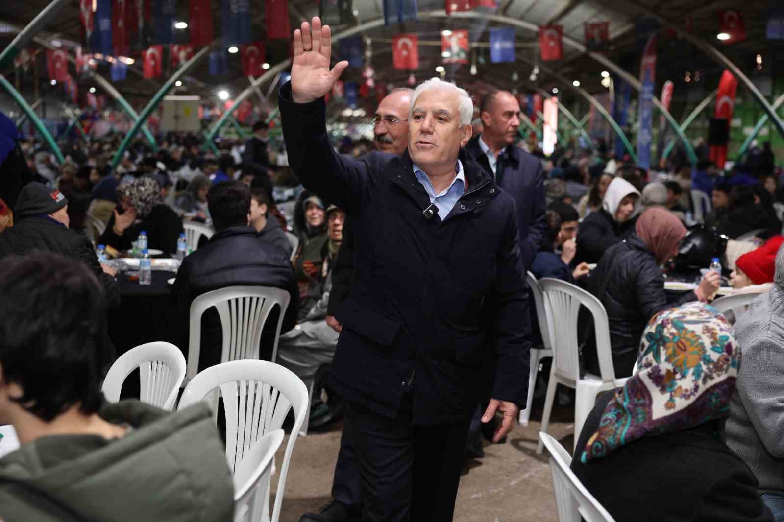 Başkan Bozbey, İzniklilerle buluştu
