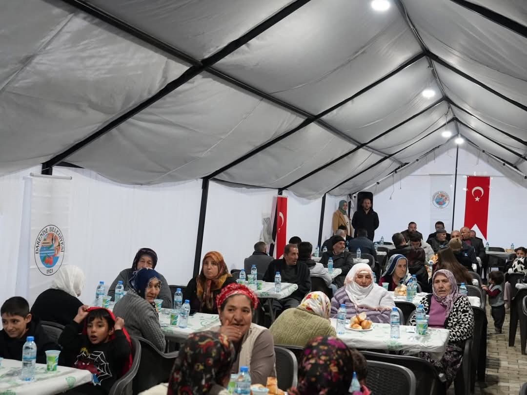 Başkan Bozkurt depremzedelerle iftarda buluştu
