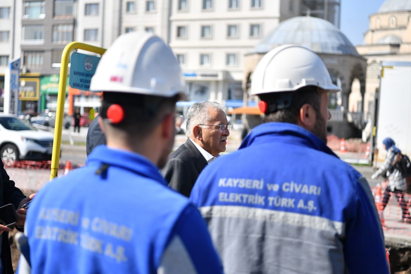 Başkan Büyükkılıç, 11 adet yaya üst geçidi projesinin ilk etap çalışmalarını inceledi
