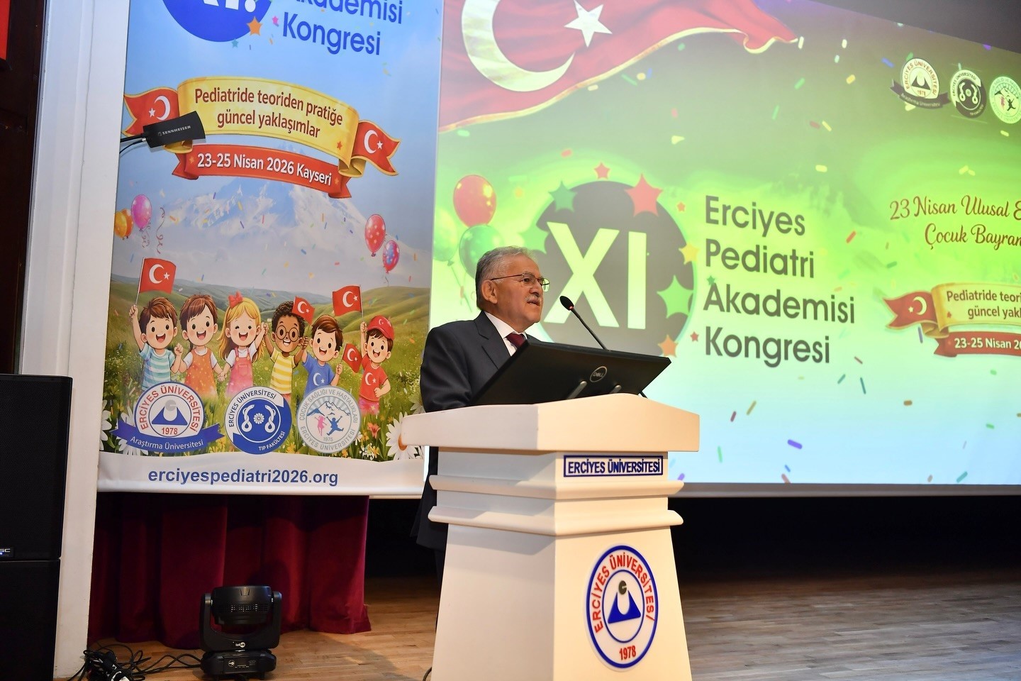 Başkan Büyükkılıç, 11. Erciyes Pediatri Akademisi Kongresi’nde hekimlerle buluştu
