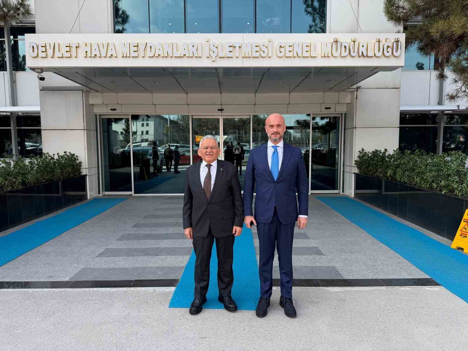 Başkan Büyükkılıç, DHMİ Genel Müdürü Çakmak’ı ziyaret etti
