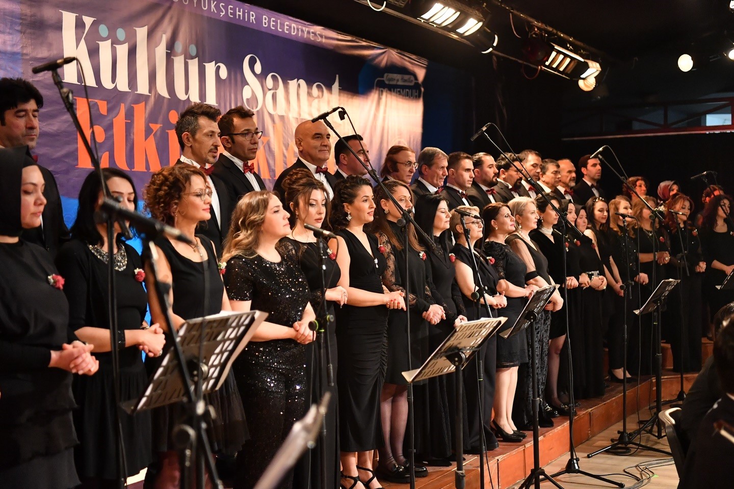 Başkan Büyükkılıç: ""Kültür olmadan olmaz, sanat olmadan olmaz"
