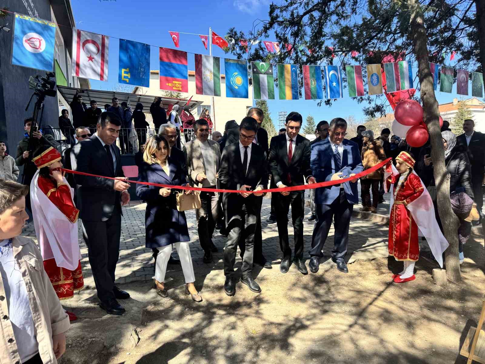 Başkan Büyükkılıç sözünü tuttu: Sarıoğlan’da nevruz coşkusu mehteranla taçlandı
