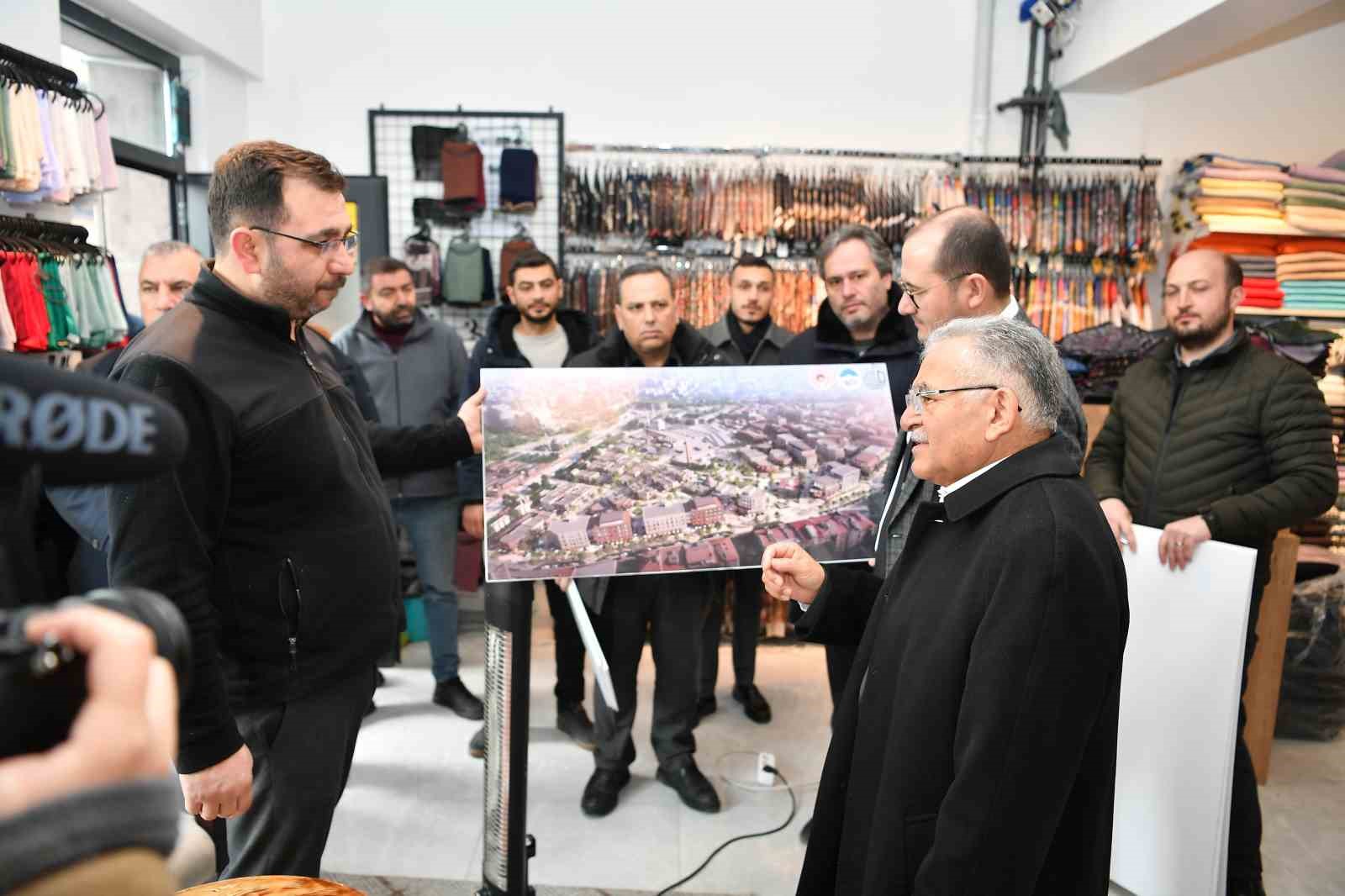 Başkan Büyükkılıç, Suriçi Camikebir Kentsel Dönüşüm Projesi’nde incelemelerde bulundu
