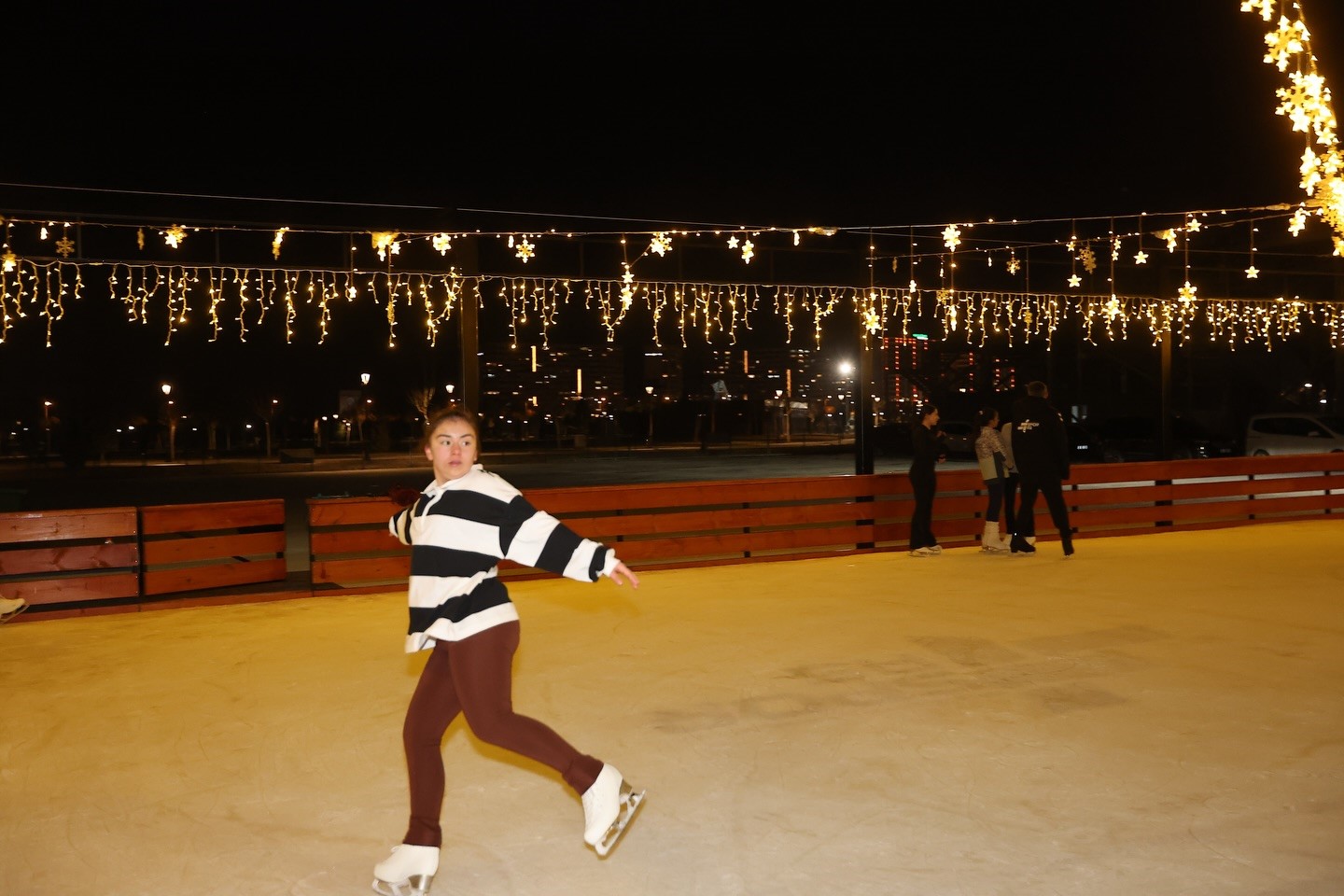 Başkan Büyükkılıç’tan gençlere müjde: Açık hava buz pateni pisti
Başkan Büyükkılıç’tan gençlere müjde: Açık hava buz pateni pisti