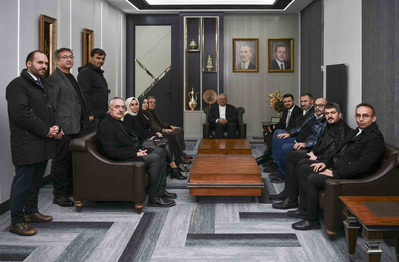 Başkan Büyükkılıç’tan Hacılar’da Ramazan’ı Şerif ziyaretleri
Başkan Büyükkılıç’tan Hacılar’da Ramazan’ı Şerif ziyaretleri