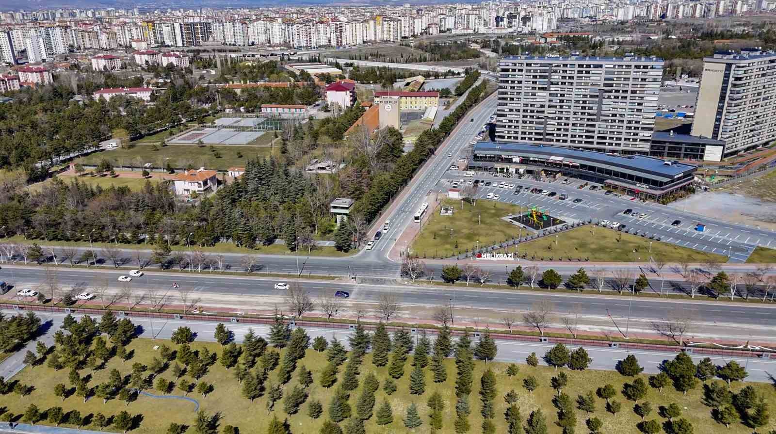 Başkan Büyükkılıç’tan müjde: Kartal Kavşağı alternatif yolumuzu açtık"
