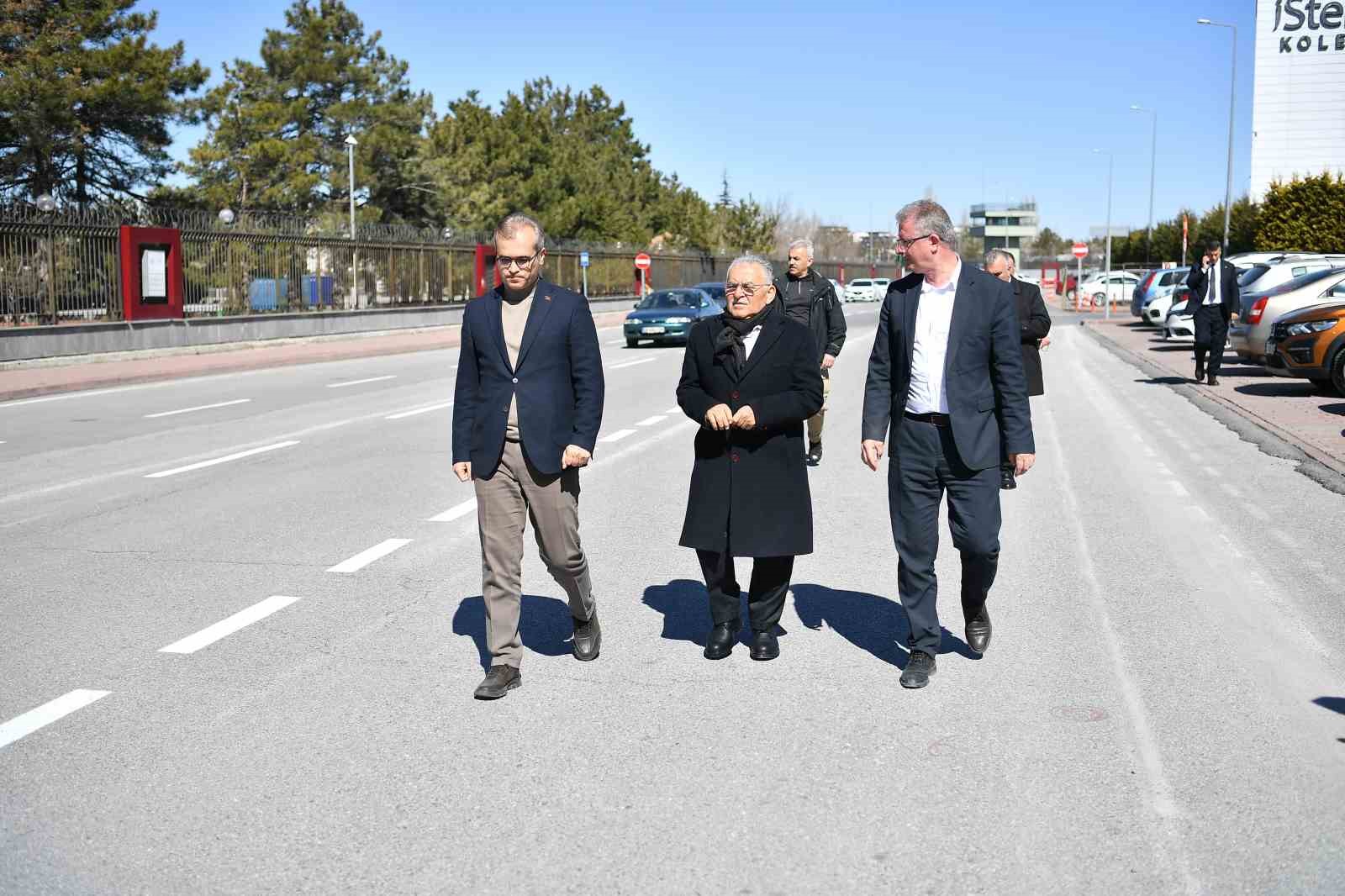 Başkan Büyükkılıç’tan müjde: Kartal Kavşağı alternatif yolumuzu açtık"
