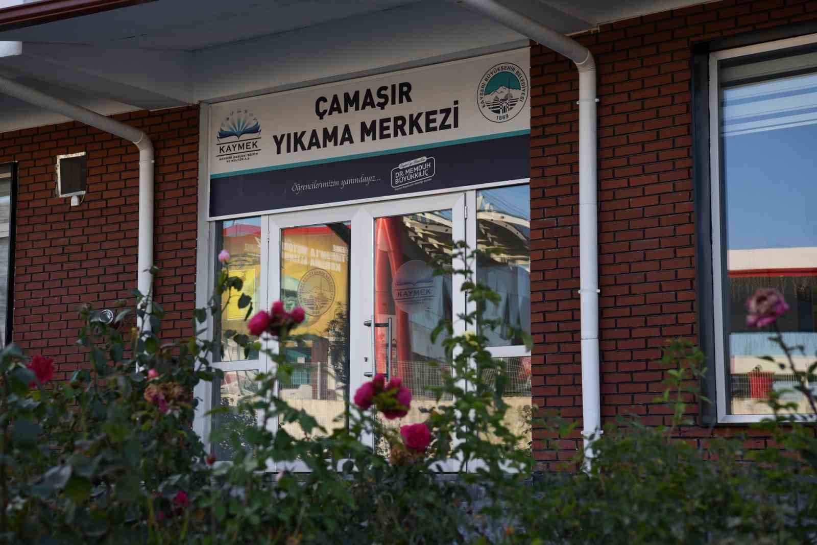 Başkan Büyükkılıç’tan öğrencilere anlamlı destek: Büyükşehir 11 bin öğrencinin çamaşırını ücretsiz yıkadı
