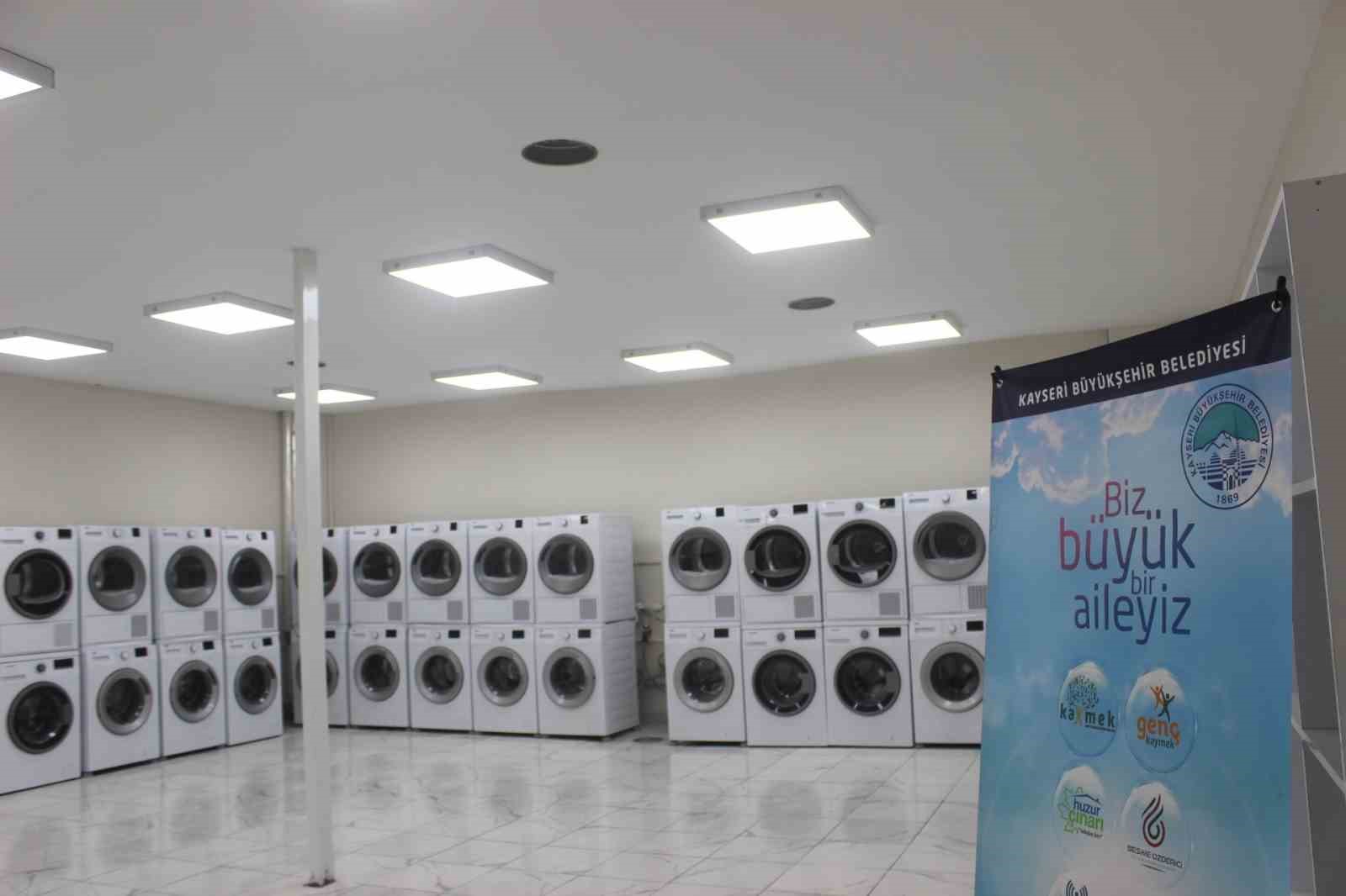 Başkan Büyükkılıç’tan öğrencilere anlamlı destek: Büyükşehir 11 bin öğrencinin çamaşırını ücretsiz yıkadı
