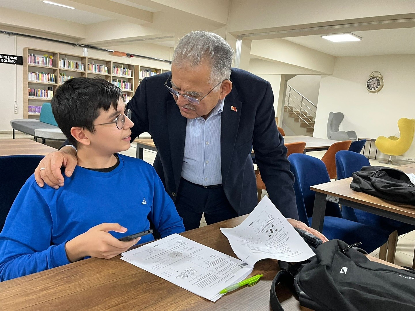 Başkan Büyükkılıç’tan Talas Mevlana Sosyal Yaşam Merkezi’ne yakın ilgi
Başkan Büyükkılıç’tan Talas Mevlana Sosyal Yaşam Merkezi’ne yakın ilgi