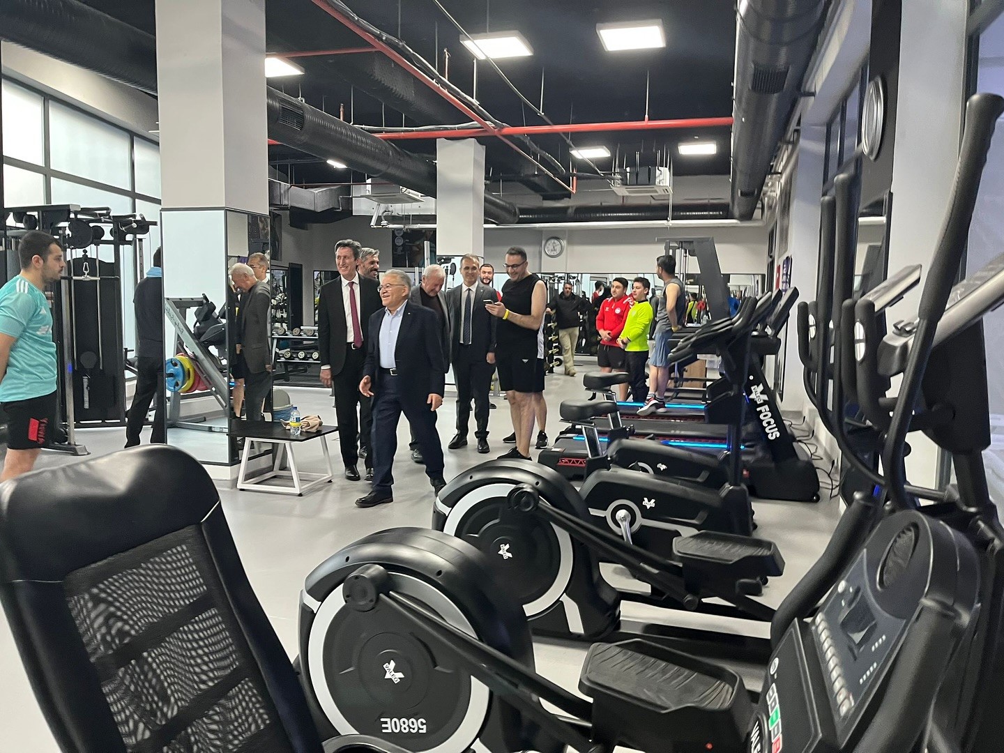 Başkan Büyükkılıç’tan Talas Mevlana Sosyal Yaşam Merkezi’ne yakın ilgi
Başkan Büyükkılıç’tan Talas Mevlana Sosyal Yaşam Merkezi’ne yakın ilgi