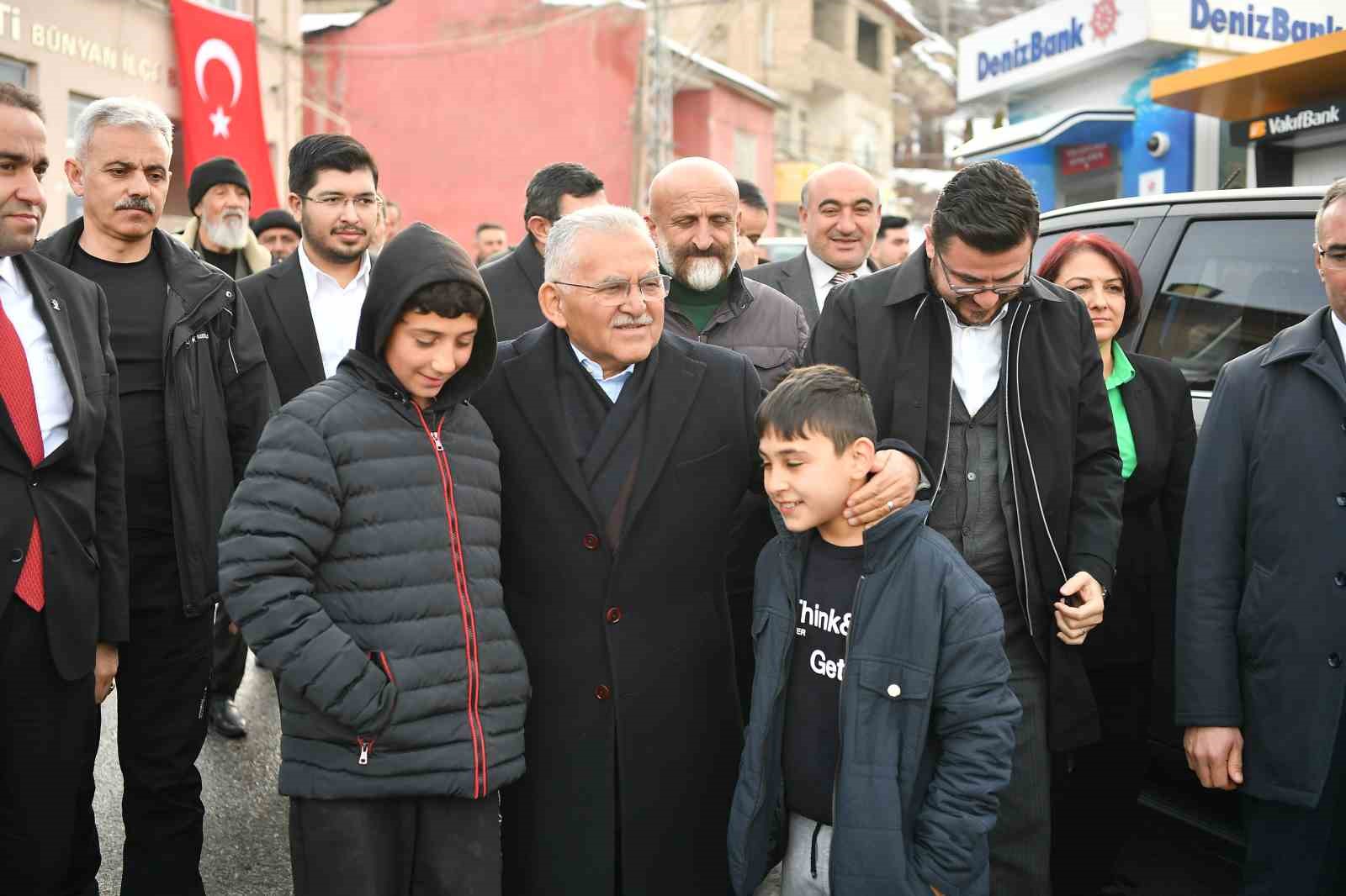Başkan Büyükkılıç’tan Tomarza ve Bünyan’da Ramazan-ı Şerif buluşması

