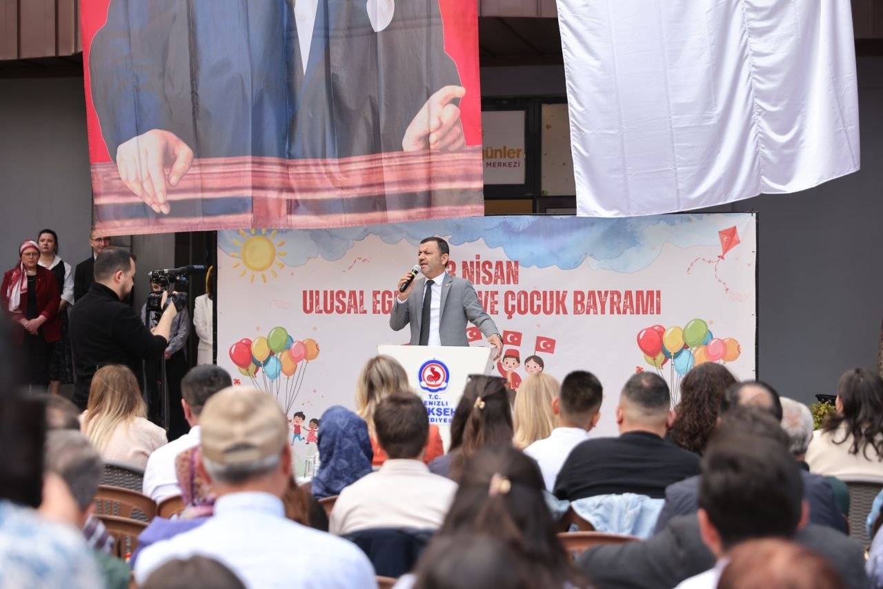 Başkan Çavuşoğlu: "Şehrin kaynaklarını çocuklarımız için seferber ediyoruz"
