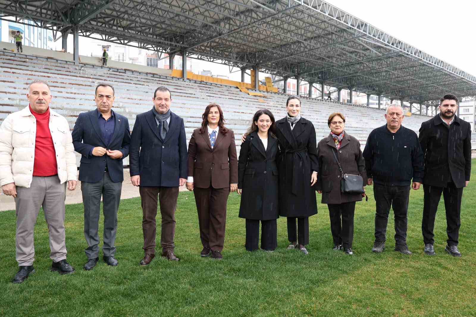 Başkan Çerçioğlu: "Aydınımız için çalışmaya devam ediyoruz"
Başkan Çerçioğlu: "Aydınımız için çalışmaya devam ediyoruz"