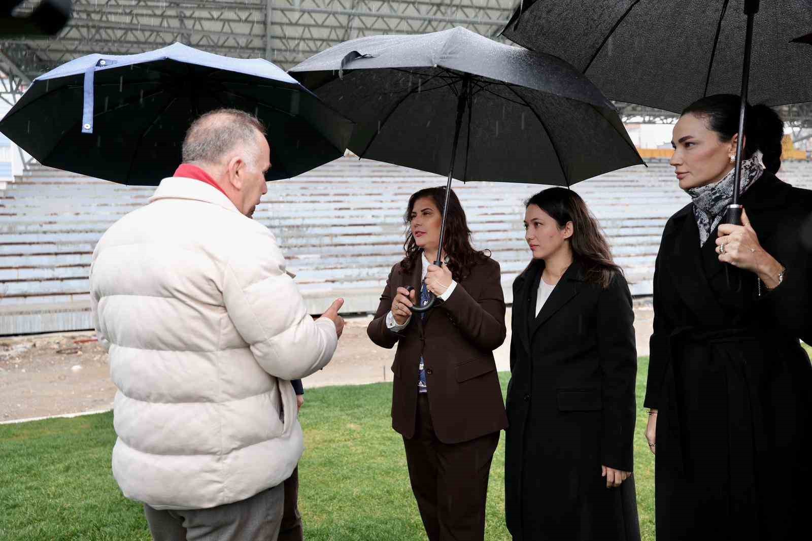 Başkan Çerçioğlu: "Aydınımız için çalışmaya devam ediyoruz"
Başkan Çerçioğlu: "Aydınımız için çalışmaya devam ediyoruz"
