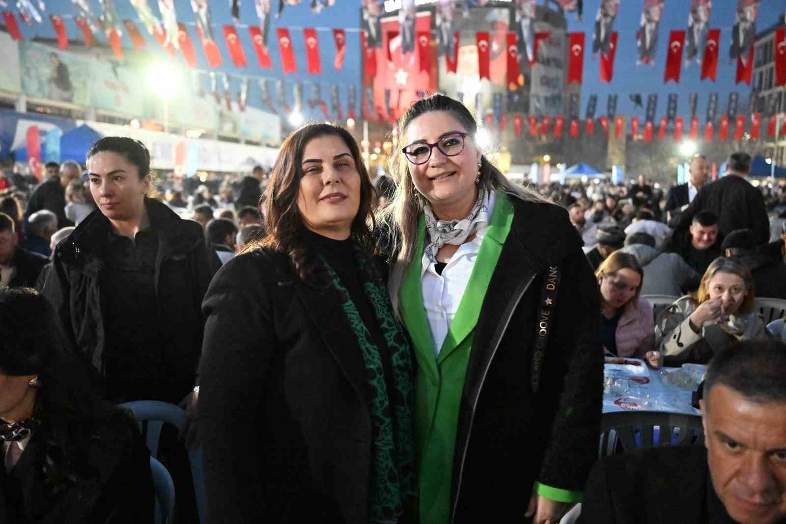 Başkan Çerçioğlu, Büyükşehir Belediyesi ve ASKİ personelleri ile iftar sofrasında buluştu
