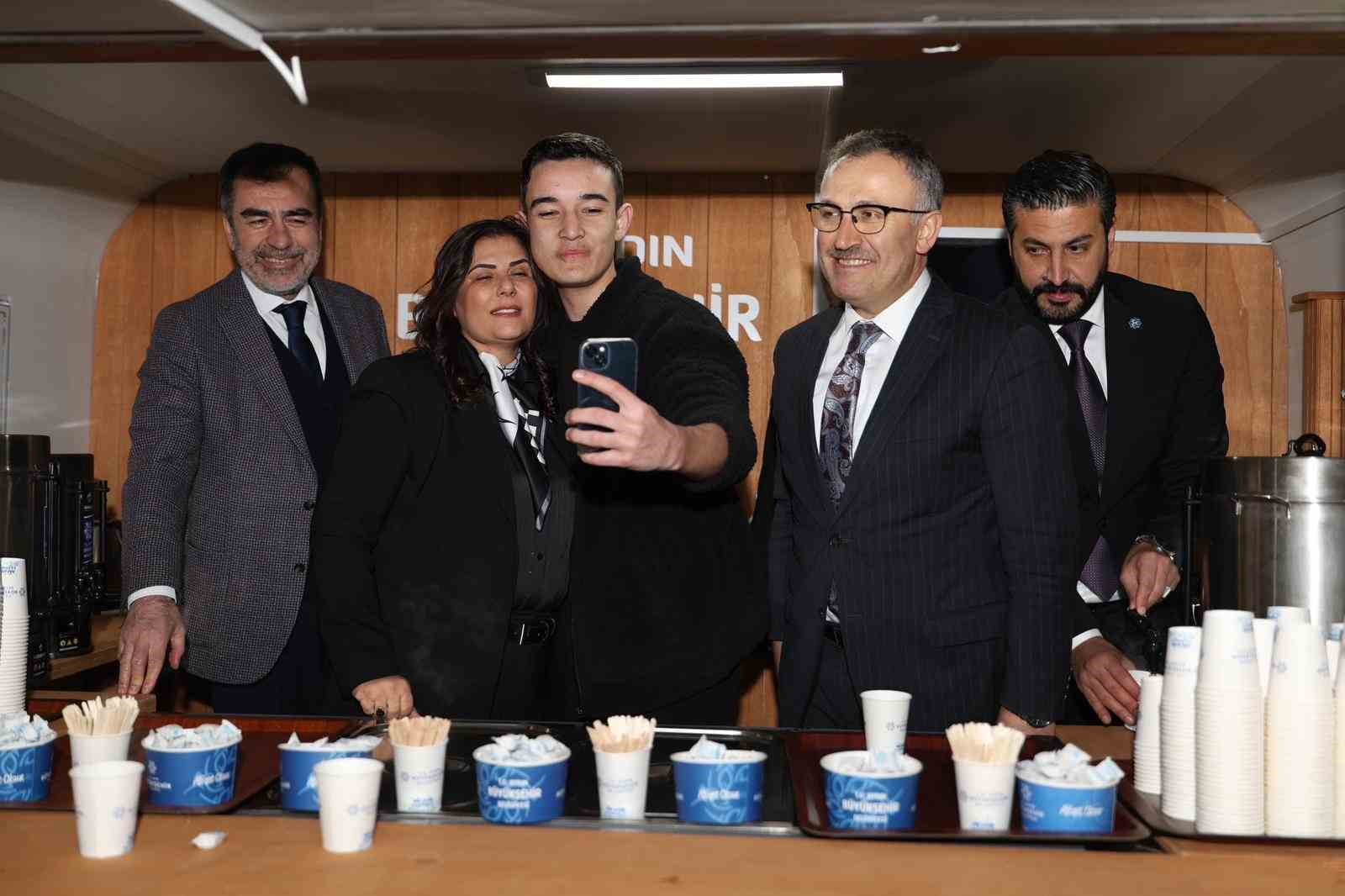 Başkan Çerçioğlu, İncirliova’da vatandaşlarla iftar sofrasında buluştu
