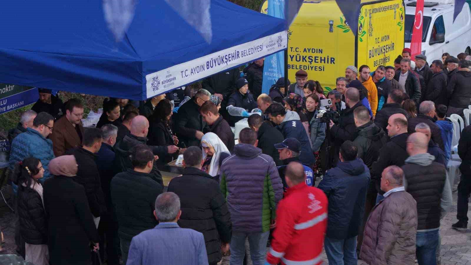 Başkan Çerçioğlu Köşk’te vatandaşlarla iftar sofrasında bir araya geldi
