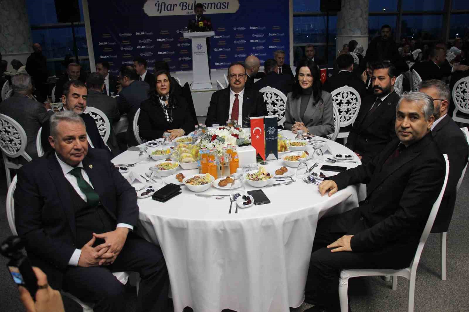 Başkan Çerçioğlu muhtarlara seslendi: "Söz veriyorum daha fazla çalışacağız"
