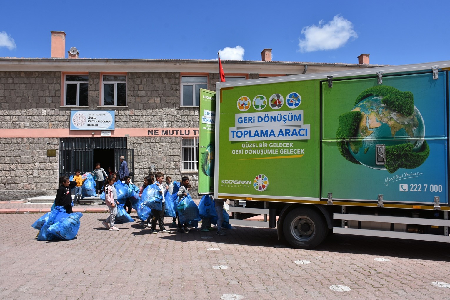 Başkan Çolakbayrakdar: "Çevreye duyarlı nesiller, güçlü yarınların teminatıdır"
