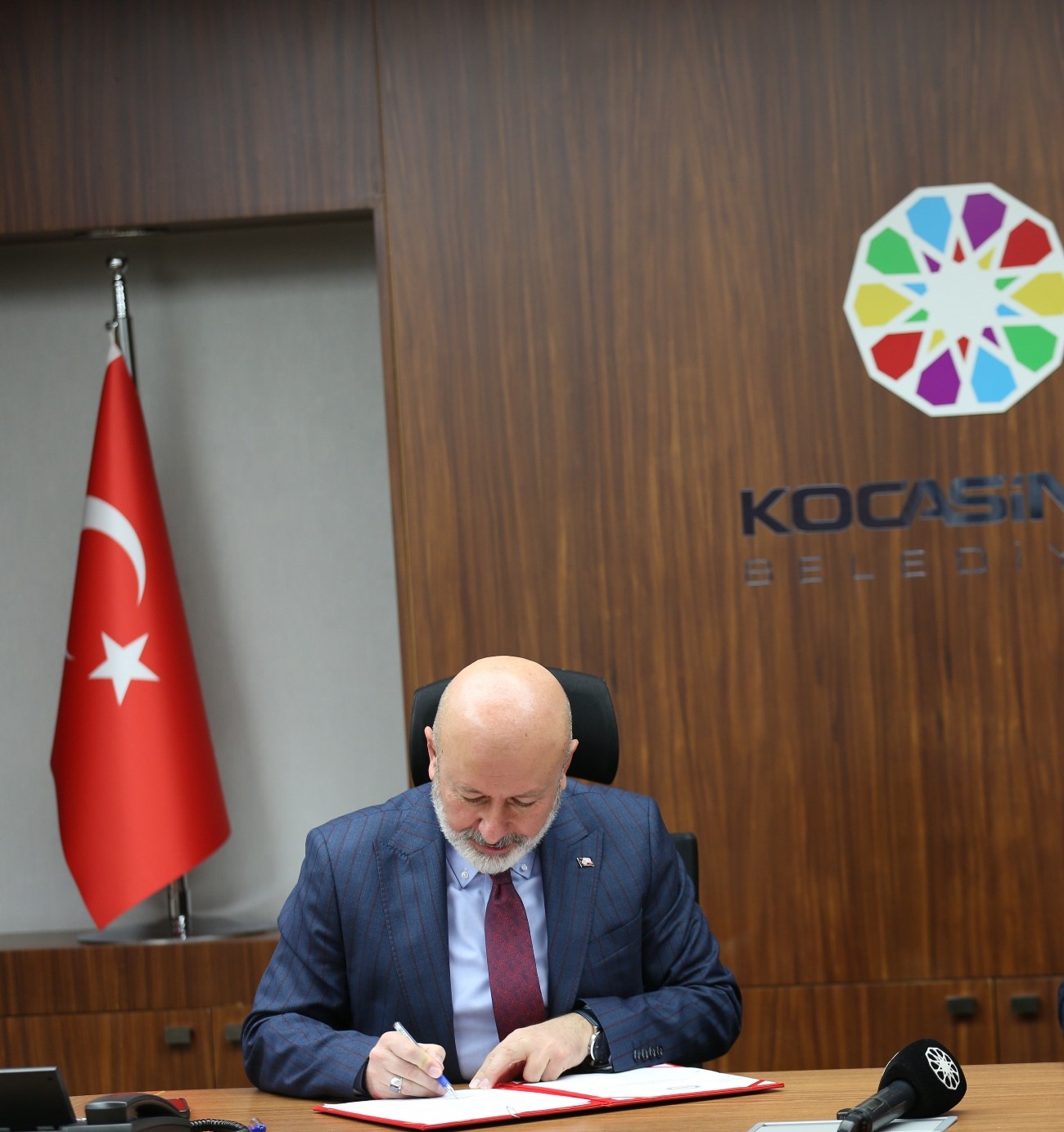 Başkan Çolakbayrakdar: "Evlatlarımızın geleceği için tarihi bir projeyi hayata geçirdik"
