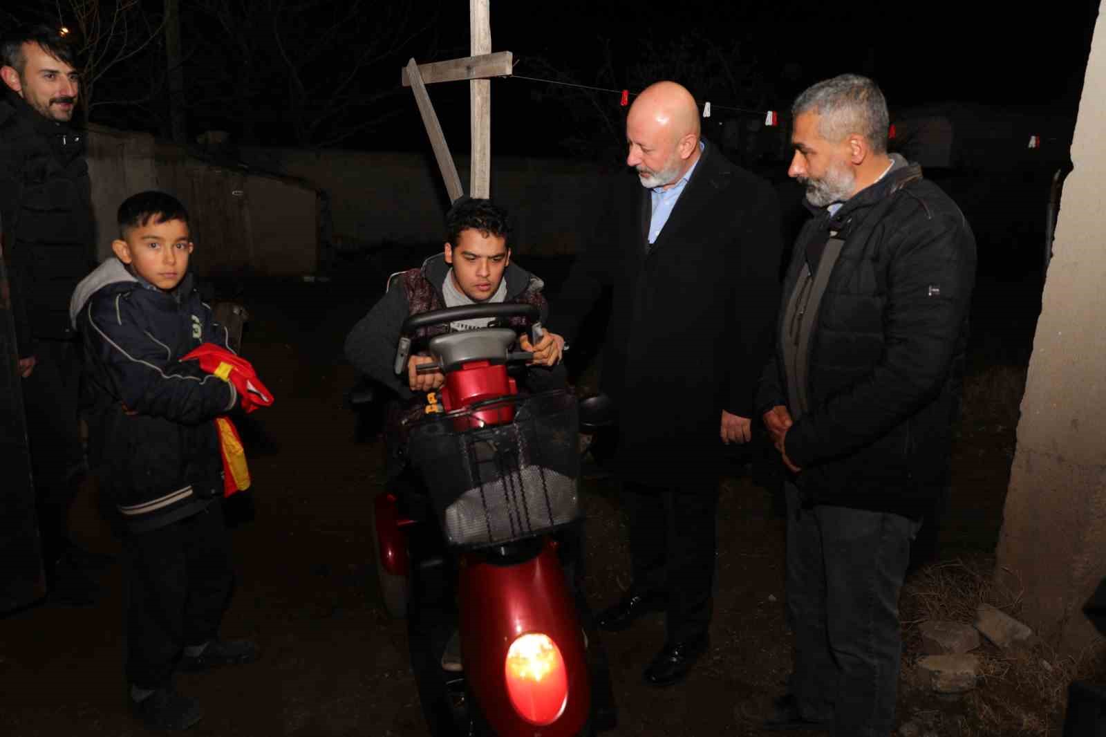 Başkan Çolakbayrakdar: "Her bir hemşehrimizin hayatına dokunacak hizmetler üretiyoruz"
