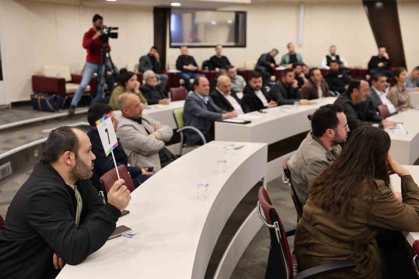 Başkan Çolakbayrakdar: "Her kuruşu şehrimizin hizmetine sunacağız"
