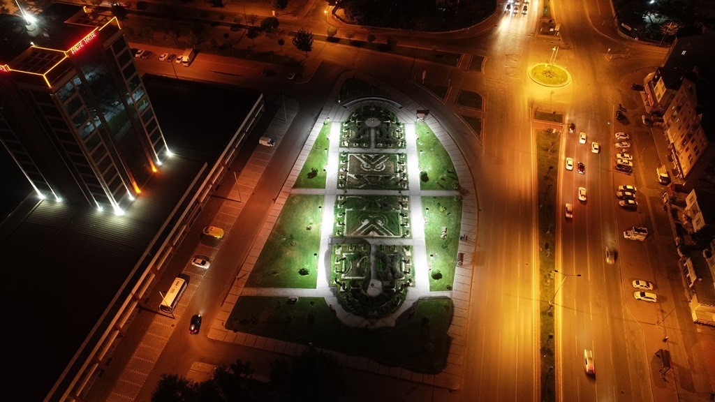 Başkan Çolakbayrakdar: "Kocasinan’ı estetik dokunuşlarla geleceğin şehri haline getiriyoruz"
