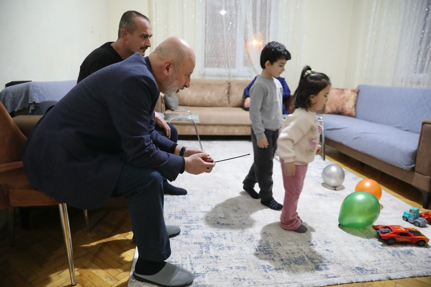 Başkan Çolakbayrakdar: "Ramazan’ın bereketini hemşehrilerimle aynı sofrada paylaşıyoruz"
