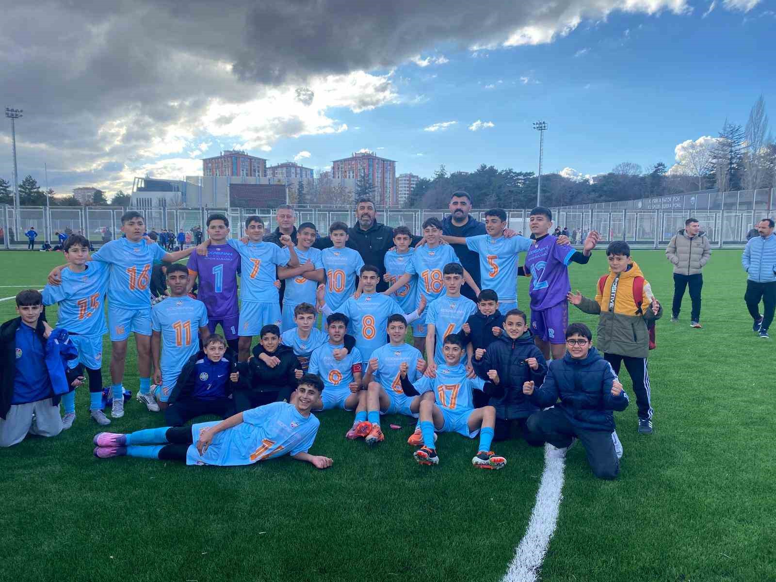 Başkan Çolakbayrakdar: "Şampiyon sporcularımızla gurur duyuyorum"
Başkan Çolakbayrakdar: "Şampiyon sporcularımızla gurur duyuyorum"