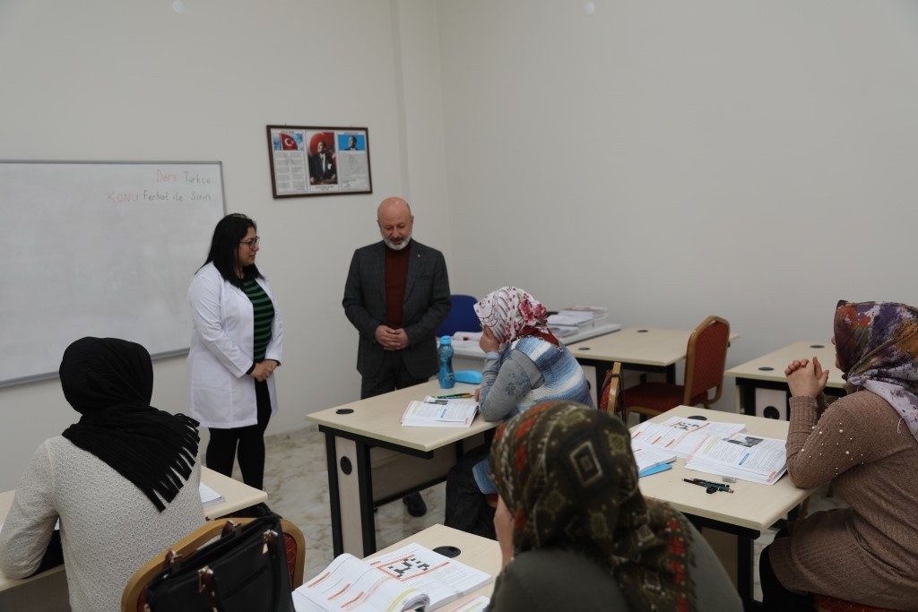 Başkan Çolakbayrakdar: "Şehrimize değer katan modern tesisler hemşehrilerimizin hizmetinde"
