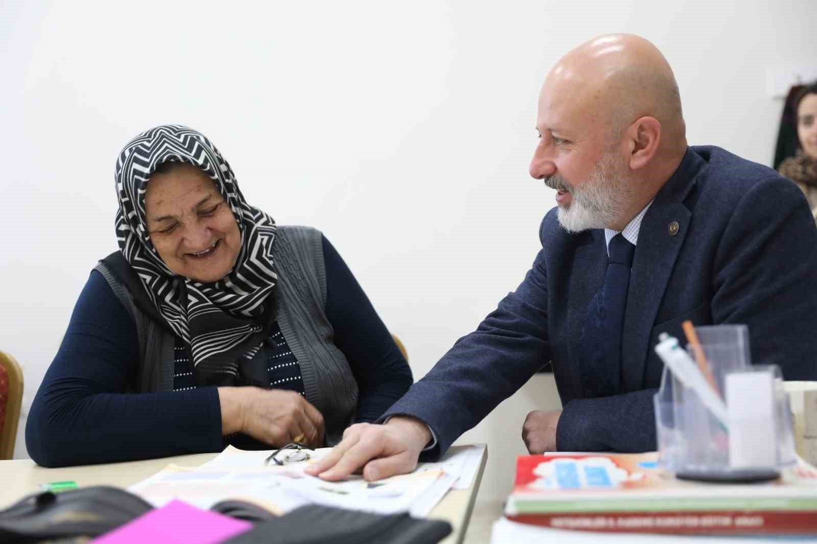 Başkan Çolakbayrakdar: "Şehrimize değer katan modern tesisler hemşehrilerimizin hizmetinde"
