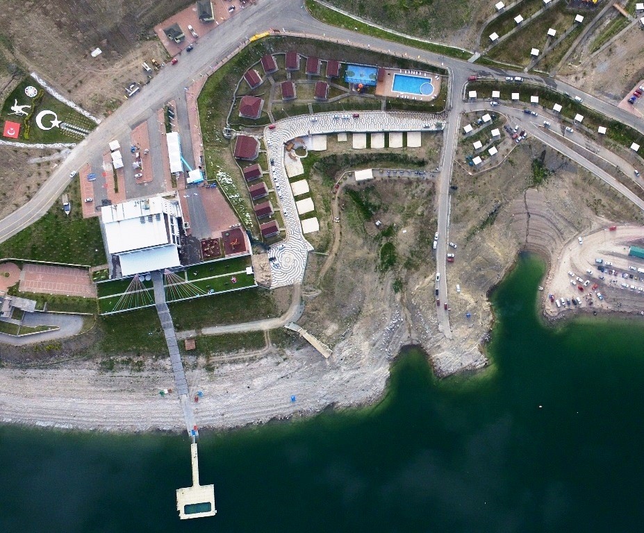 Başkan Çolakbayrakdar: Tesislerimizle hemşehrilerimizin hayatına ve Kocasinan’a değer katıyoruz"
Başkan Çolakbayrakdar: Tesislerimizle hemşehrilerimizin hayatına ve Kocasinan’a değer katıyoruz"