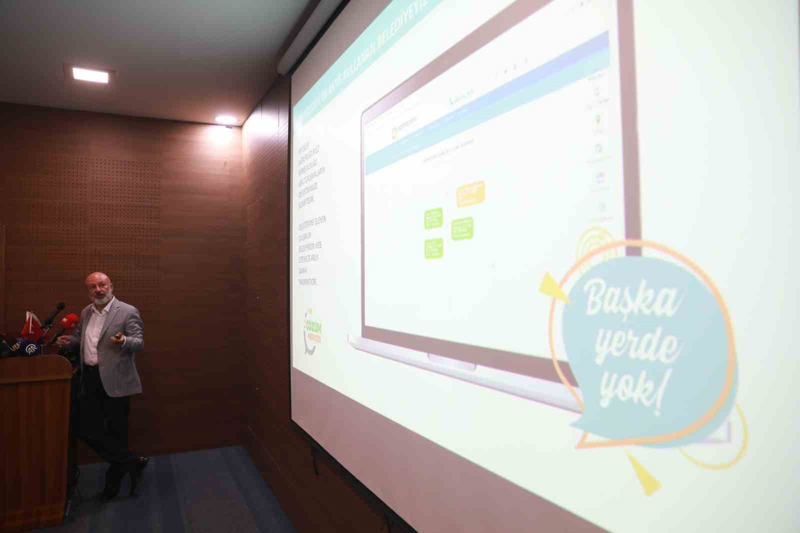 Başkan Çolakbayrakdar: "Yapay zekâ ve 3. nesil yazılım ile hızlı çözüm üretiyoruz"
Başkan Çolakbayrakdar: "Yapay zekâ ve 3. nesil yazılım ile hızlı çözüm üretiyoruz"