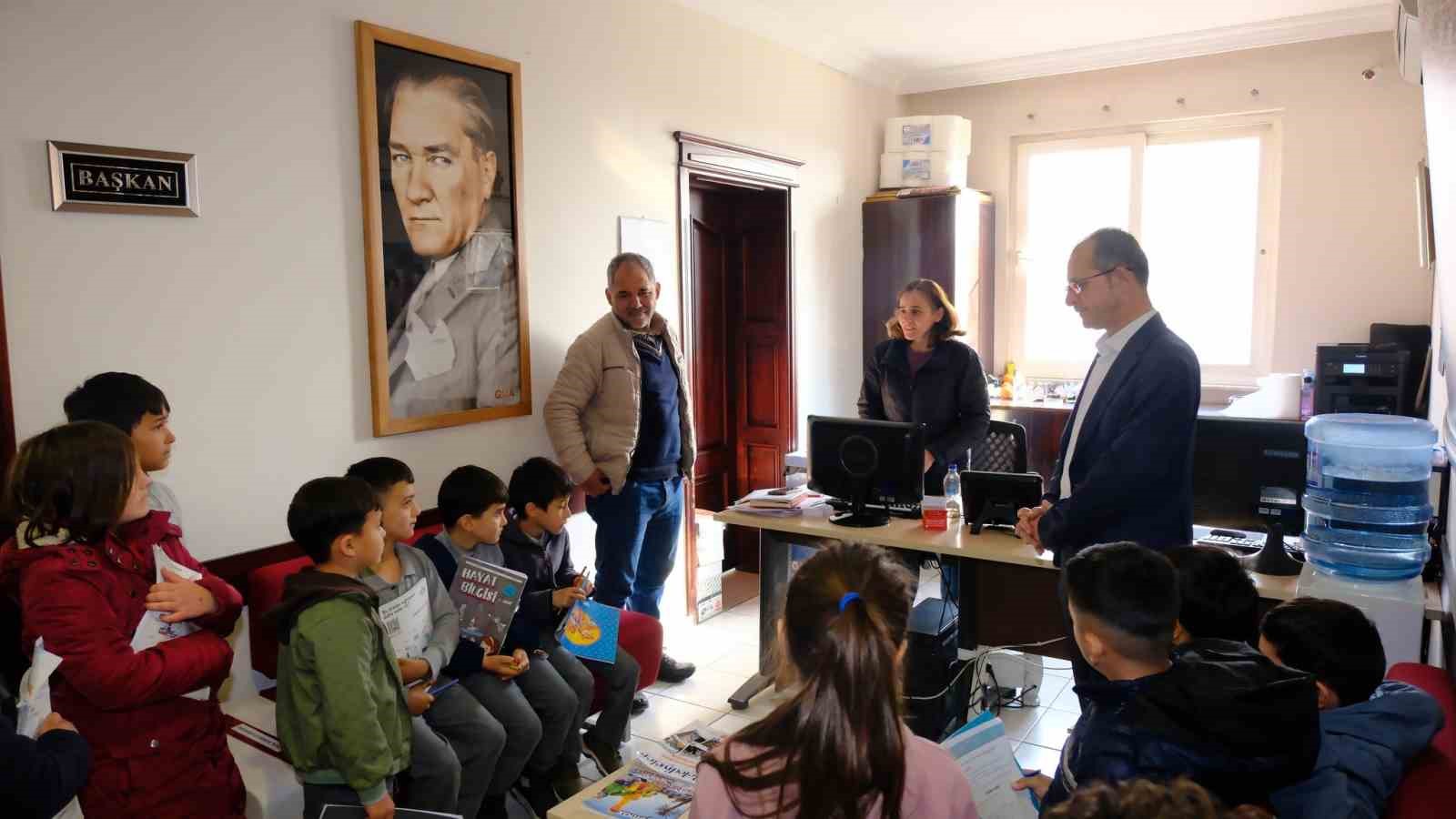 Başkan Doğanca, öğrencilerin sorularını cevapladı
