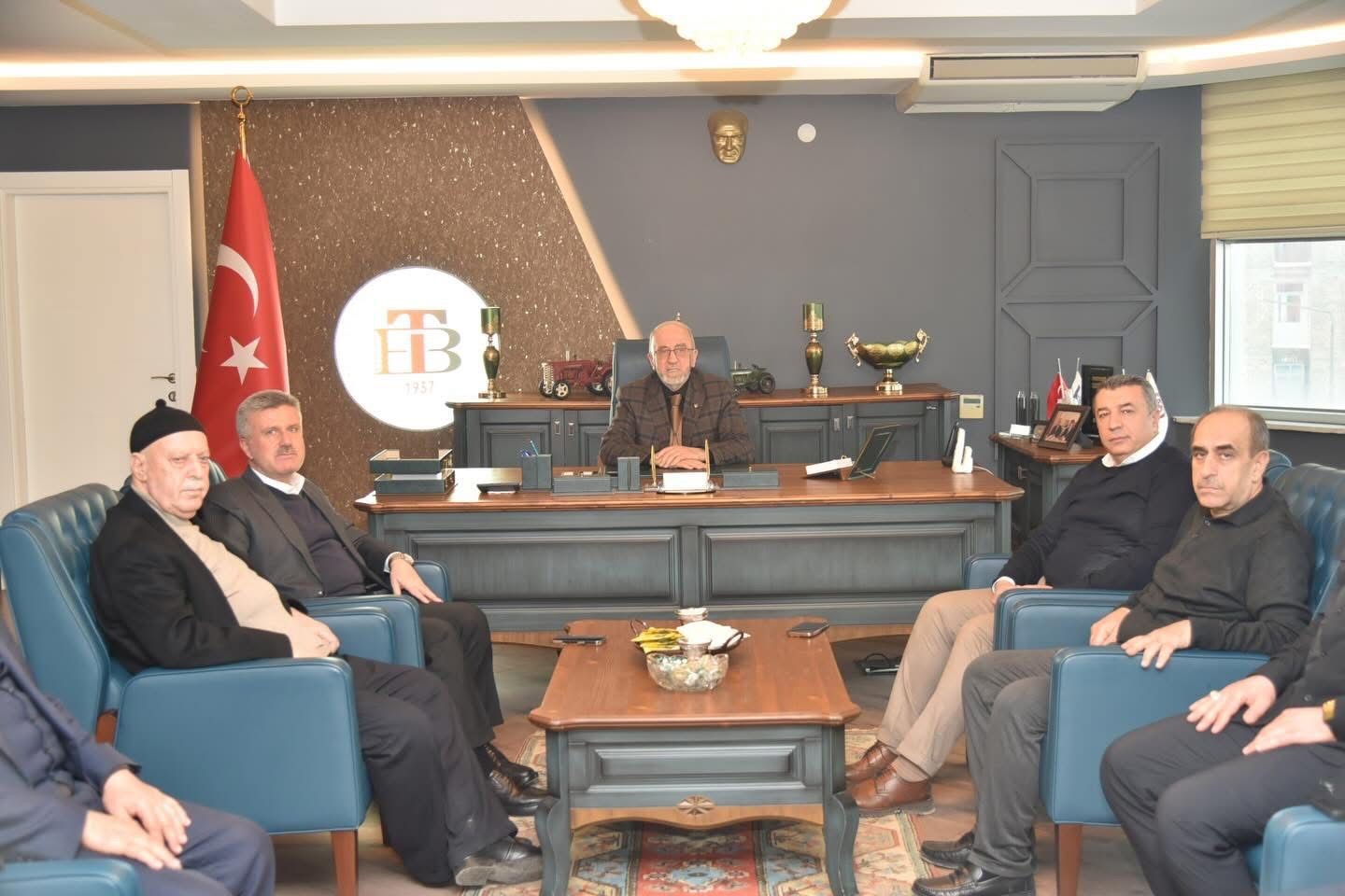 Başkan Dumandağ: "Borsalar arasında kurulacak iş birliklerinin, ülke ekonomisine uzun vadeli katkılar sağlayacağına inanıyoruz"
