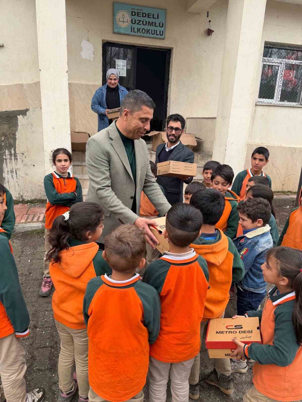 Başkan Durak öğrencilerle buluştu.
